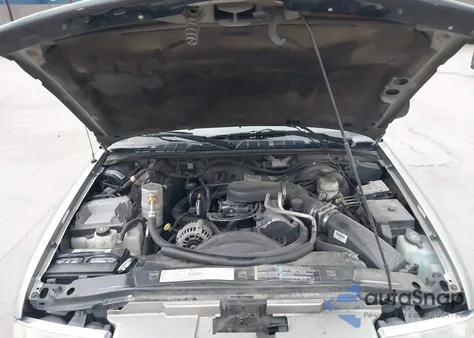 2003 Chevrolet Blazer Ls z USA, uszkodzony, nr VIN 1GNDT13X13K119831